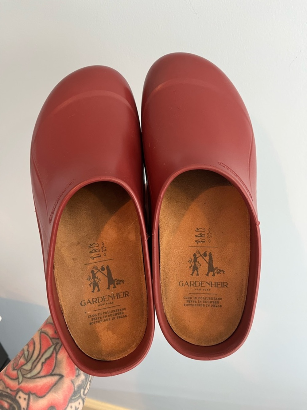 Gardenheir Italian Garden Clogs in Oxblood - Sz. 40 (US W 9-9.5/ US M 7-7)